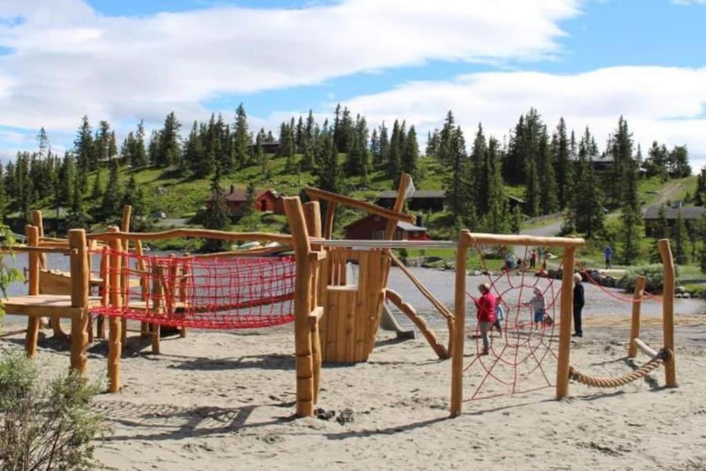 Leilighet Med Panoramautsikt Sjusjoen Innendors Parkering Exteriér fotografie