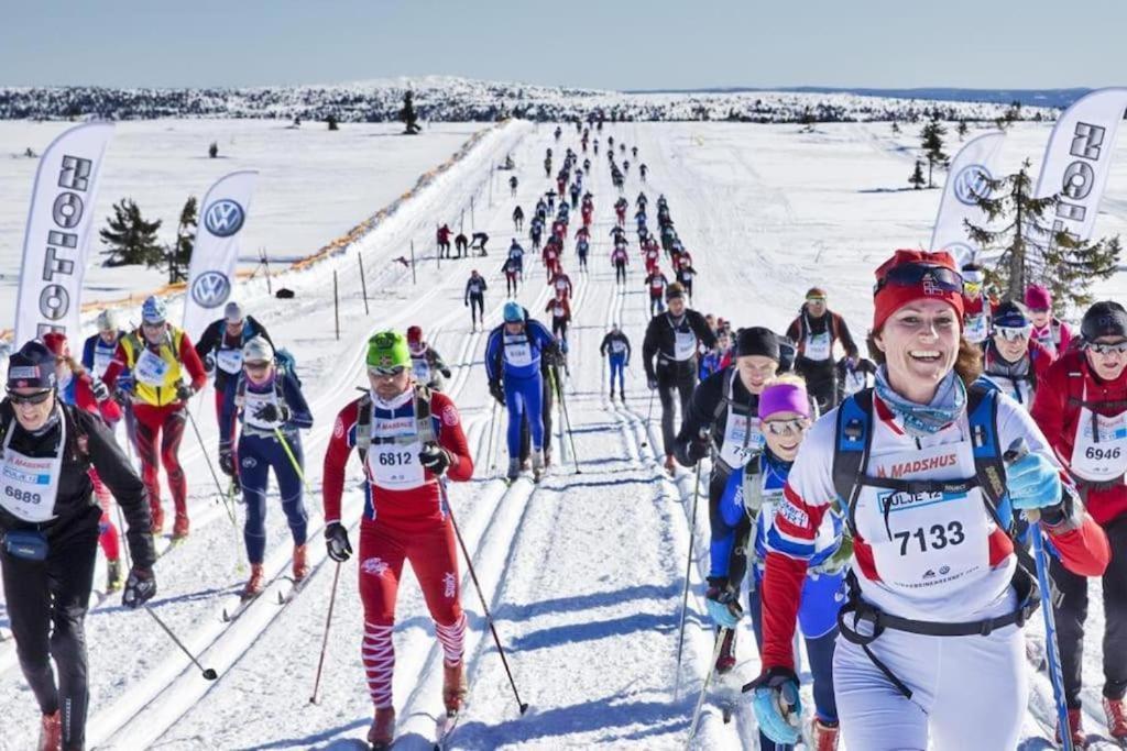 Leilighet Med Panoramautsikt Sjusjoen Innendors Parkering Exteriér fotografie